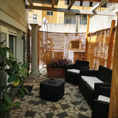 Hibryd: In Centro, A Due Passi Dal Mare *